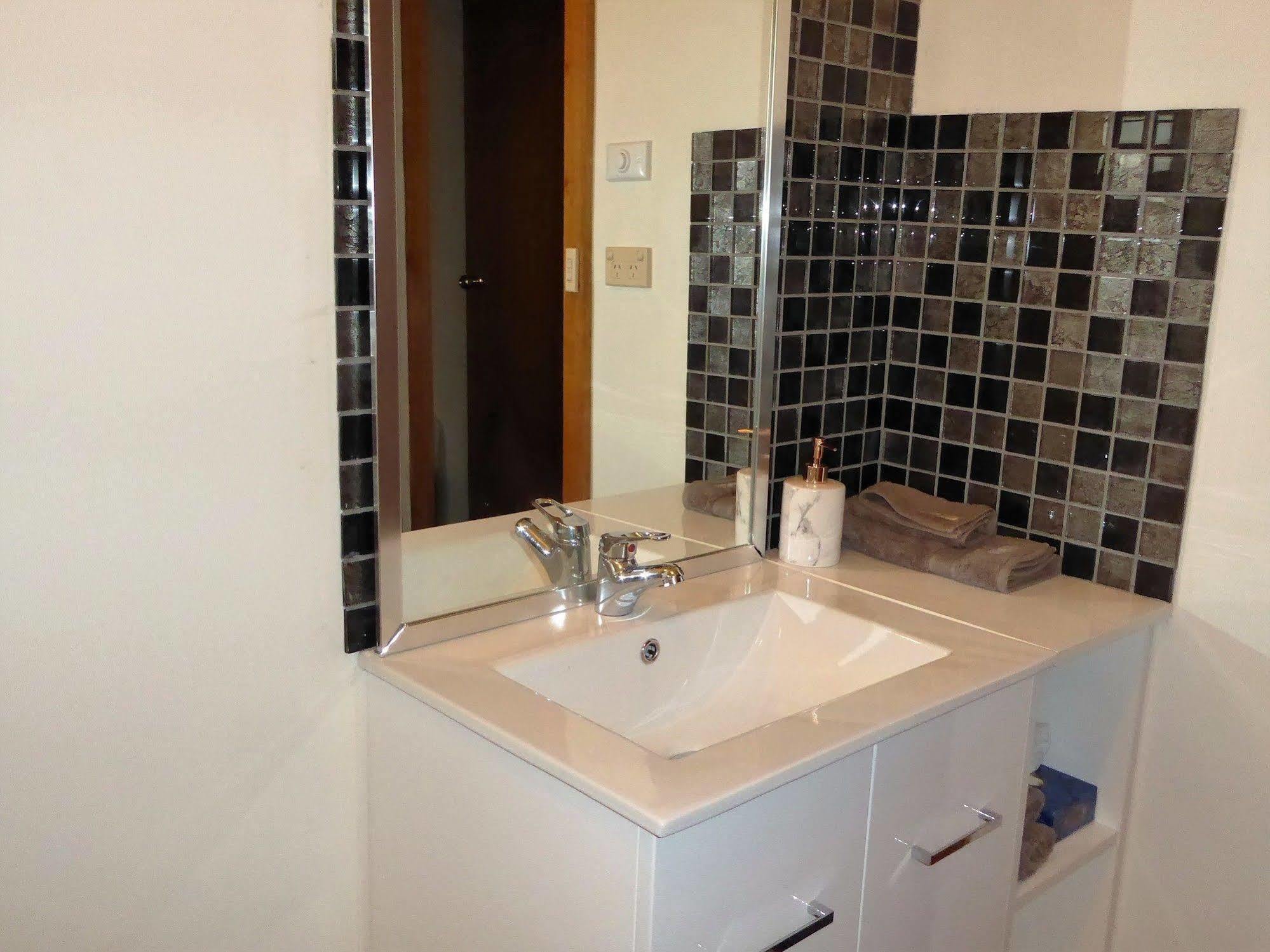 Platypus Park Country Retreat Villa Bridport Exteriör bild